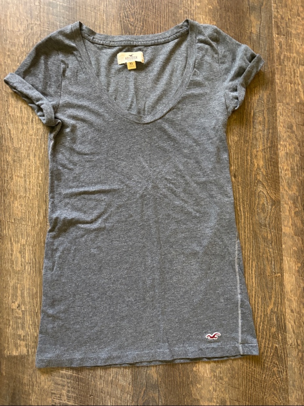 Hollister Women's Heather Charcoal Scoop Neck Short Sleeve Tee